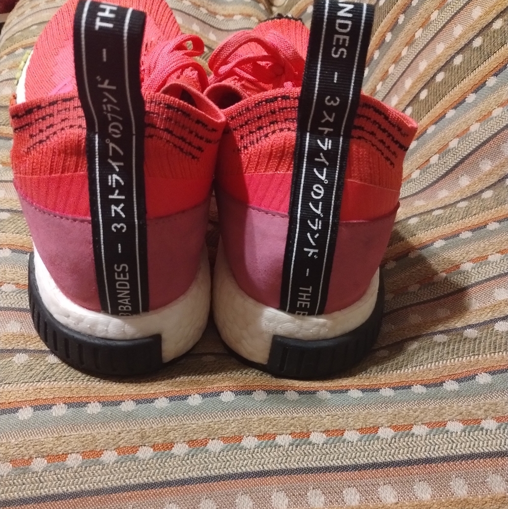 Adidas shoes size male 10. - Picture 4 of 5